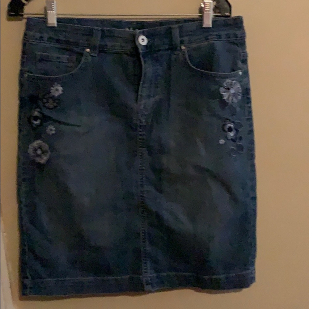 Skirt